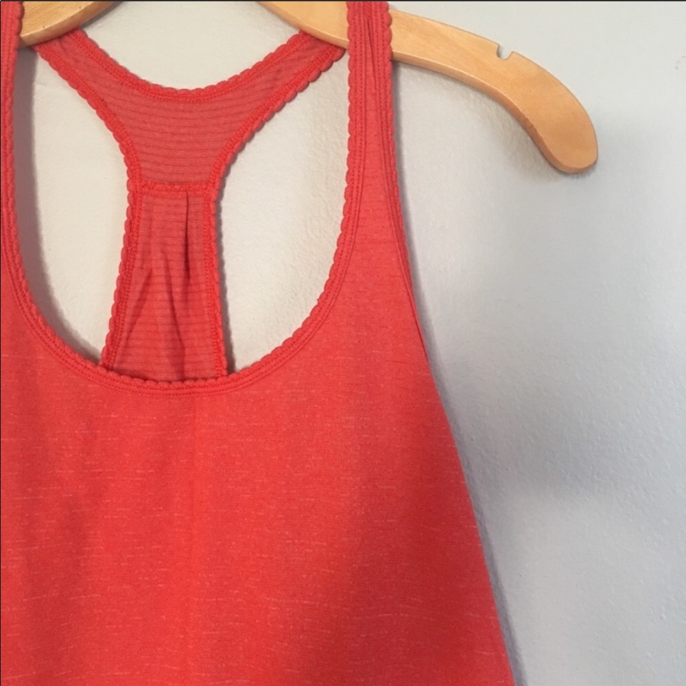 Lululemon tank top